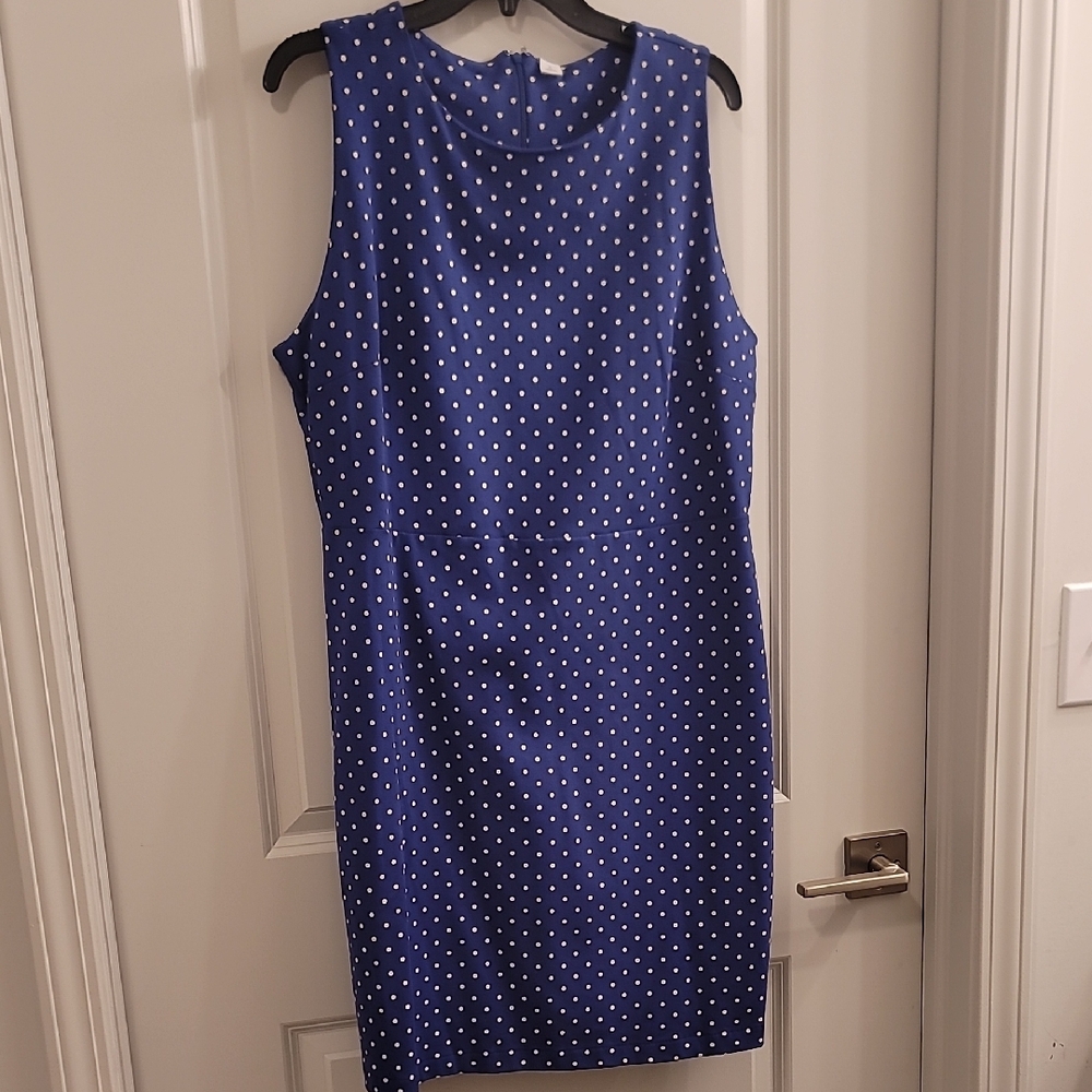 Chic Blue Polka Dot Midi Dress